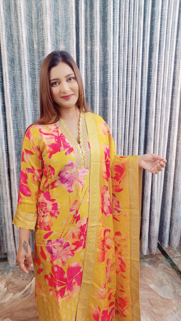 Elegant Pure Silk Suit – Timeless Luxury & Comfort GNC11